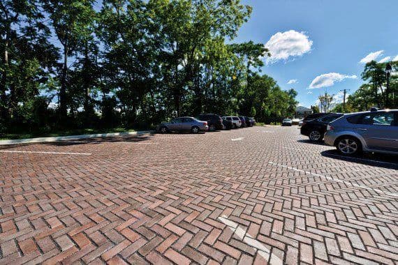 Parking & Yard