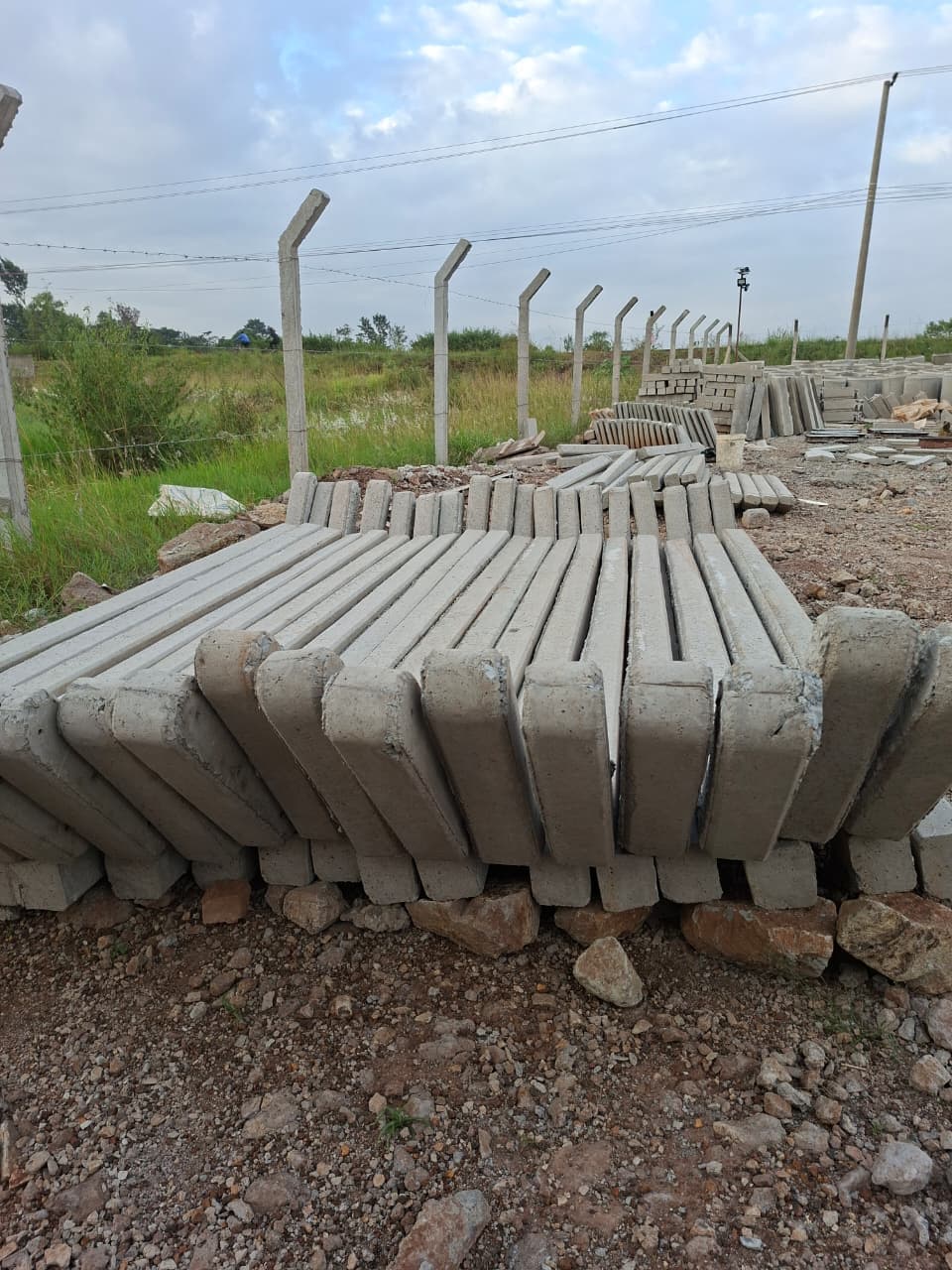 Bulk stock for large perimeter and farm fencing orders