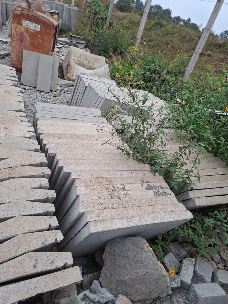 Precast concrete cover slabs in production stock for dependable drainage and utility works